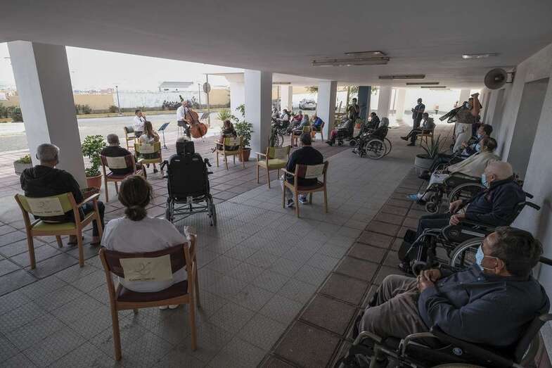 Imagen del recital en la Residencia de Taliarte (Foto TA)